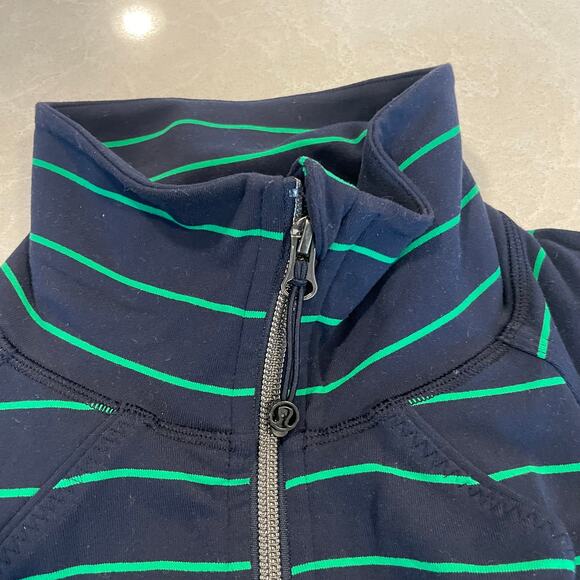 Lululemon women's striped athletic zip jacket size 4 navy green full zip workout - Picture 14 of 14